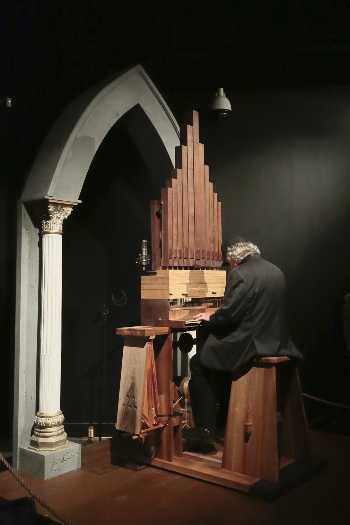 The Great Continuous Organ played by Fred Mandel